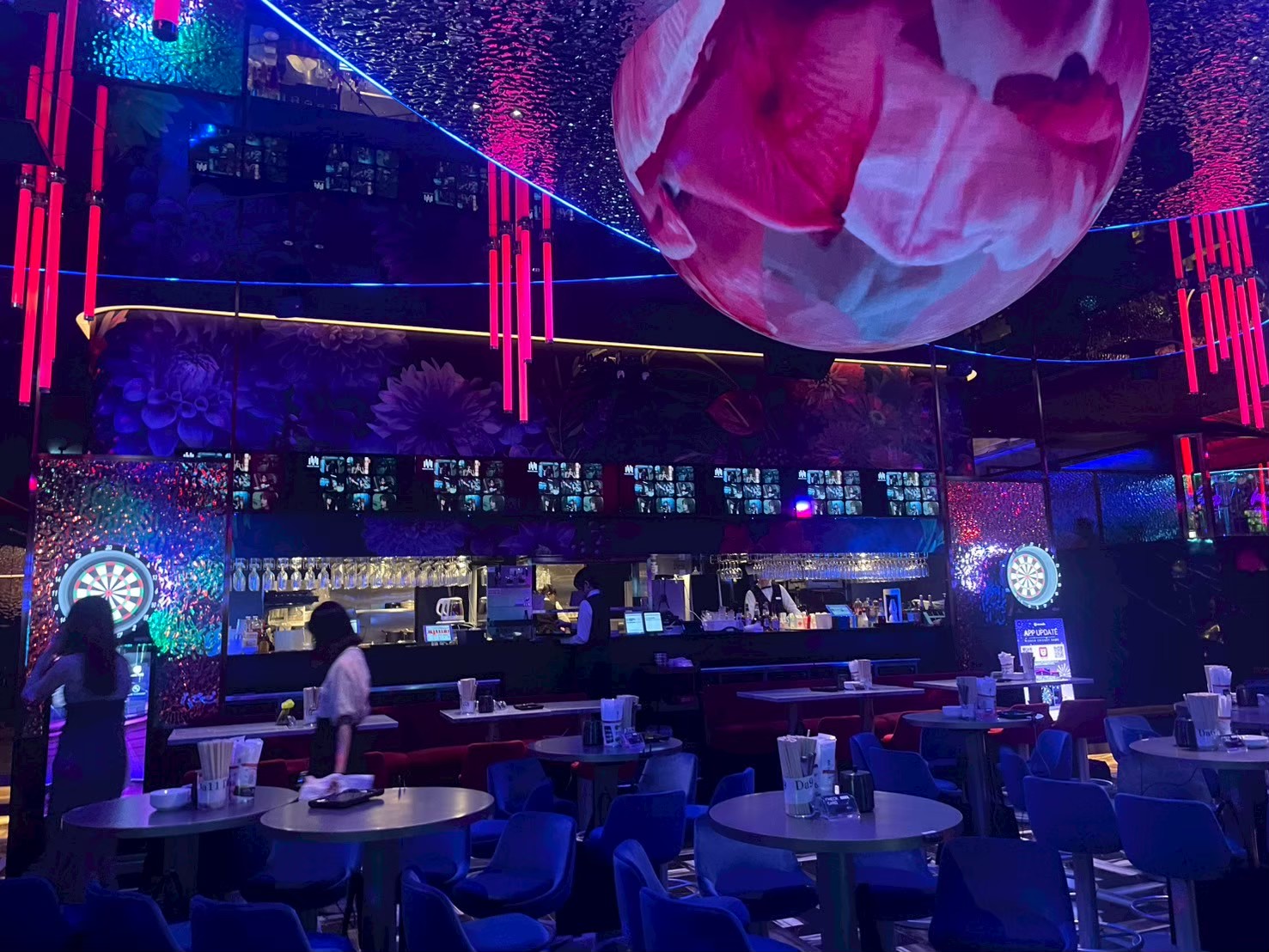 オリエンタルラウンジ大阪駅前店